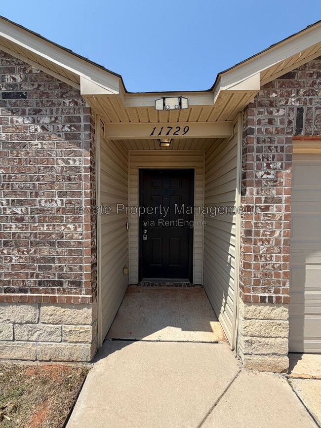 Photo - 11729 NW 100th St