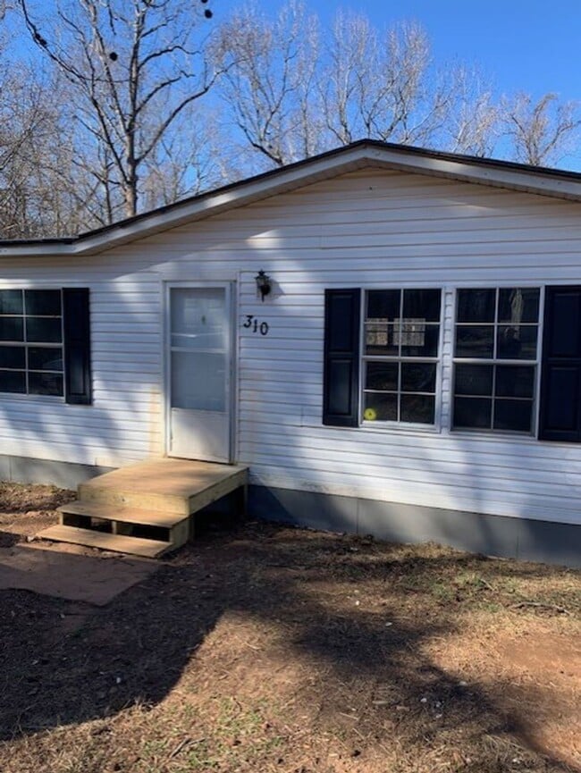 Building Photo - single family home