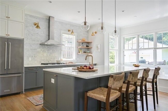 Photo - 801 Adair Ave NE