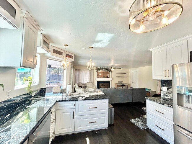 Photo - 7407 E Medina Ave