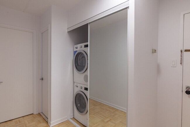 Photo - 4800 Maisonneuve Blvd W Unit 422