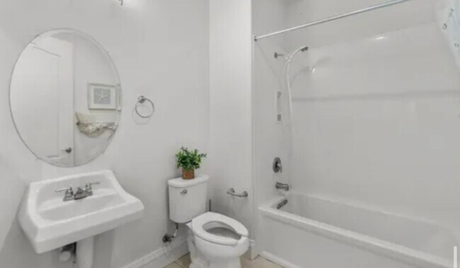 Photo - 834 Camden Cmn