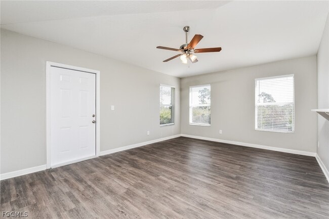 Photo - 2902 64th St W