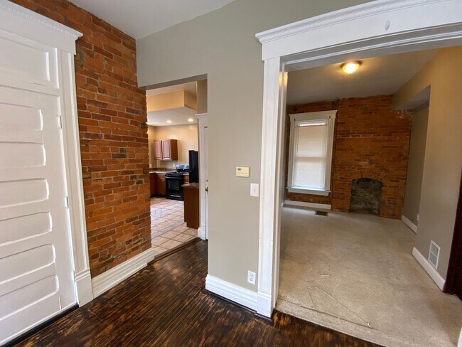 Photo - 1999 N 4th St Unidad 1999