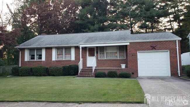 Building Photo - 43 Hoffman Ave Rental