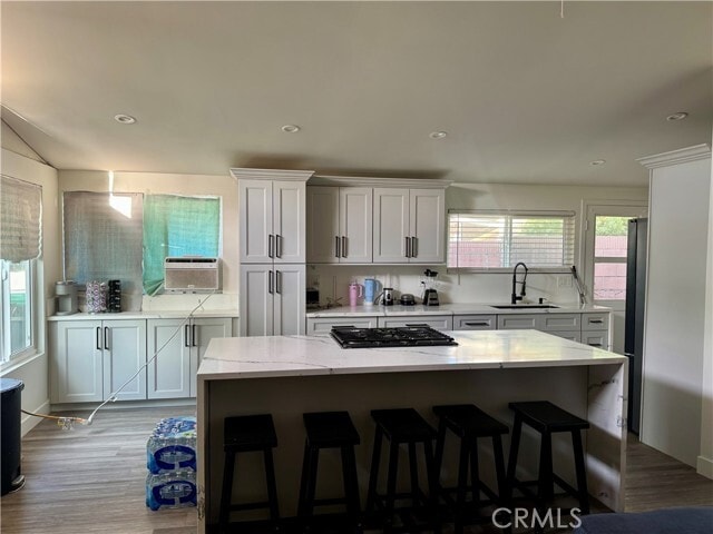 2128 W Larkspur Dr