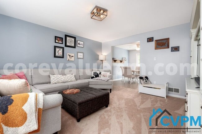 Photo - 15952 Alameda Dr