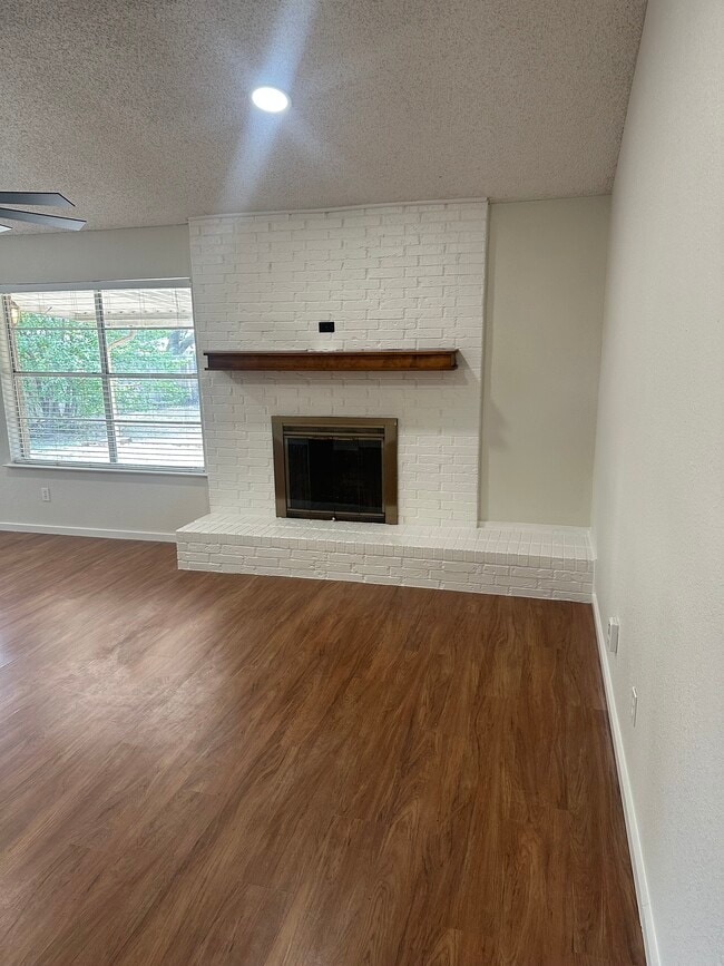 Photo - 8608 Brookridge Dr