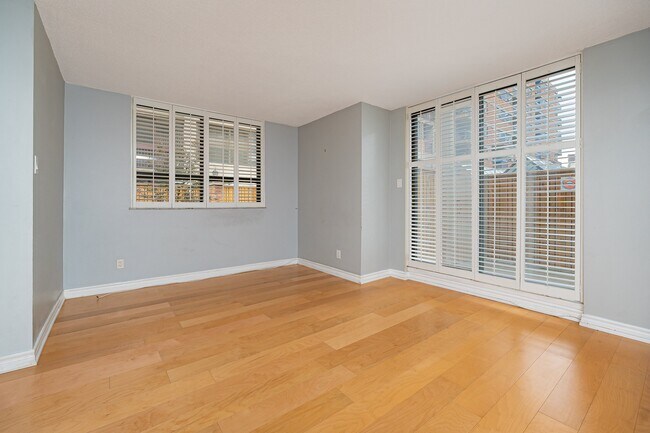 Photo - 89 McCaul St