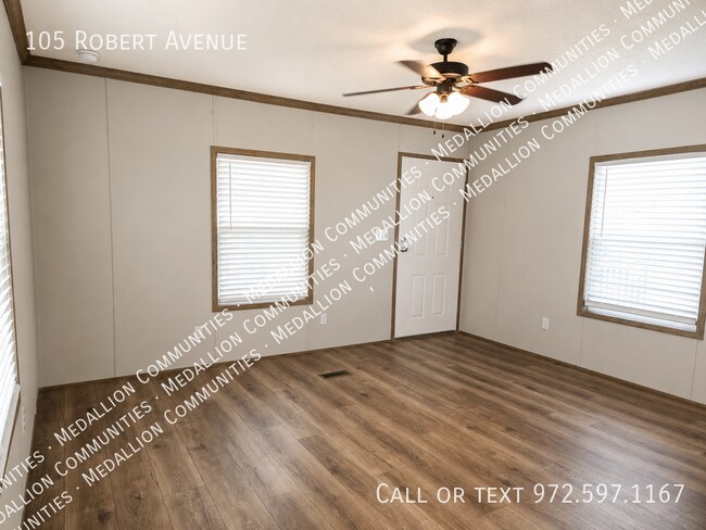 105 Robert Ave