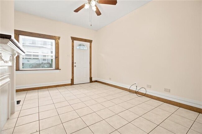 816 1/2 North Ave