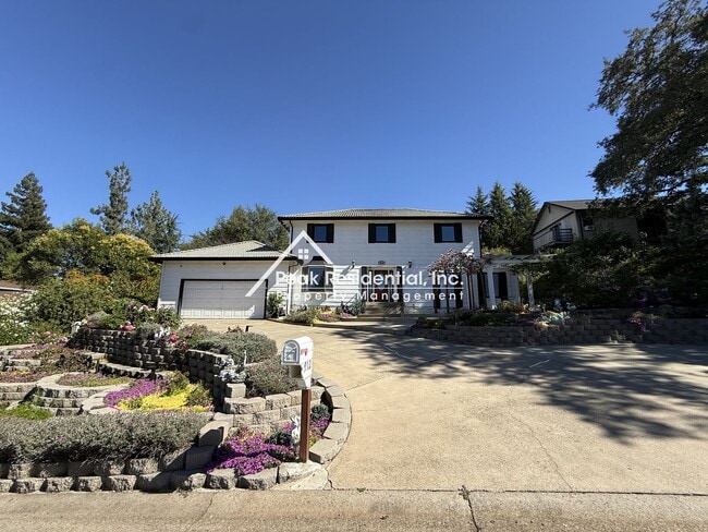 Building Photo - Spacious El Dorado Hills 4bd/3ba Home with Large Backyard