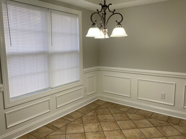 Photo - 32 Wyndelake Cv