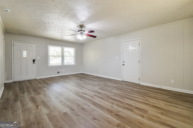 Photo - 6494 Bobolink Ct