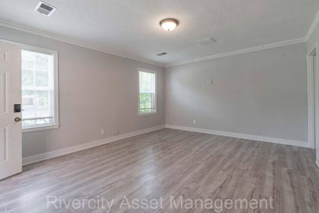 Photo - 1009 McEvers Rd