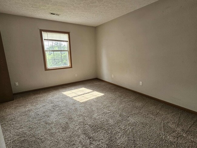 Photo - 201 Country Villa Ln