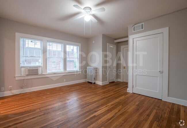 Building Photo - 674 Somerset Terrace NE Unit 5 Rental