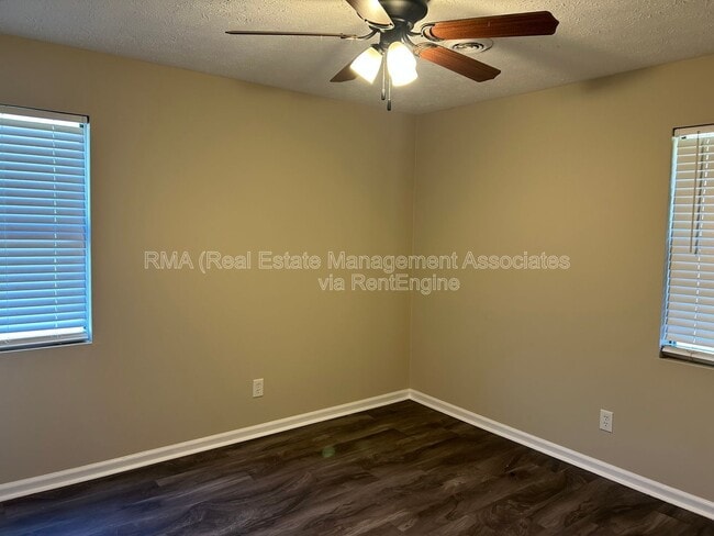 Photo - 1045 Vineyard Rd Unidad A