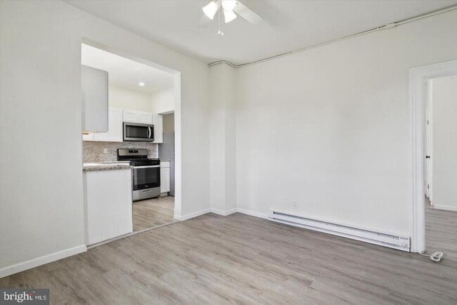 Photo - 660 LORAINE St Unit 2