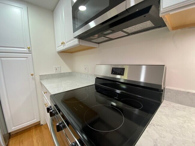 Photo - 197 W Wyoming Ave Unit 3