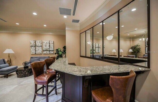 Photo - 800 N TAMIAMI Trl