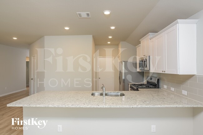 Photo - 1818 Morse Way