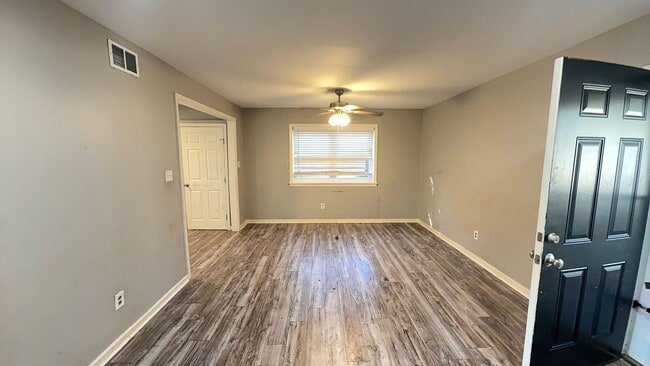 Photo - Charming 3-Bedroom Home with Garage in Jackson, MS