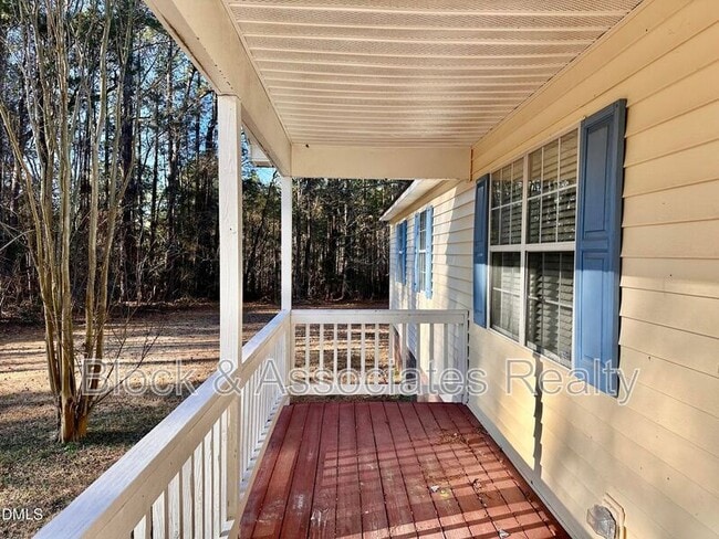 Photo - 2888 Zacks Mill Rd