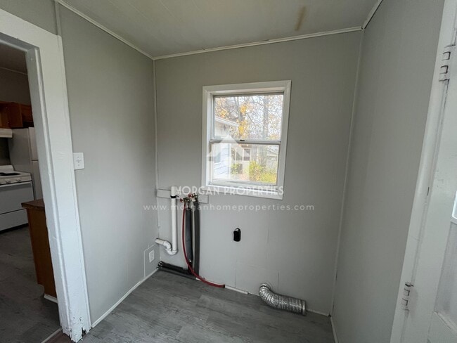 Photo - 1104 Thornburg St