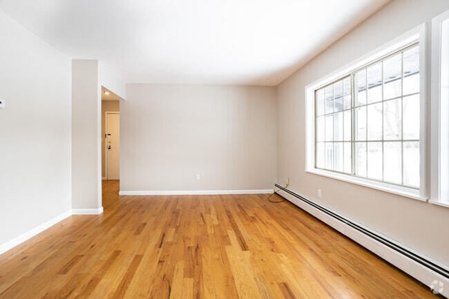 Oneida Garden Apartments