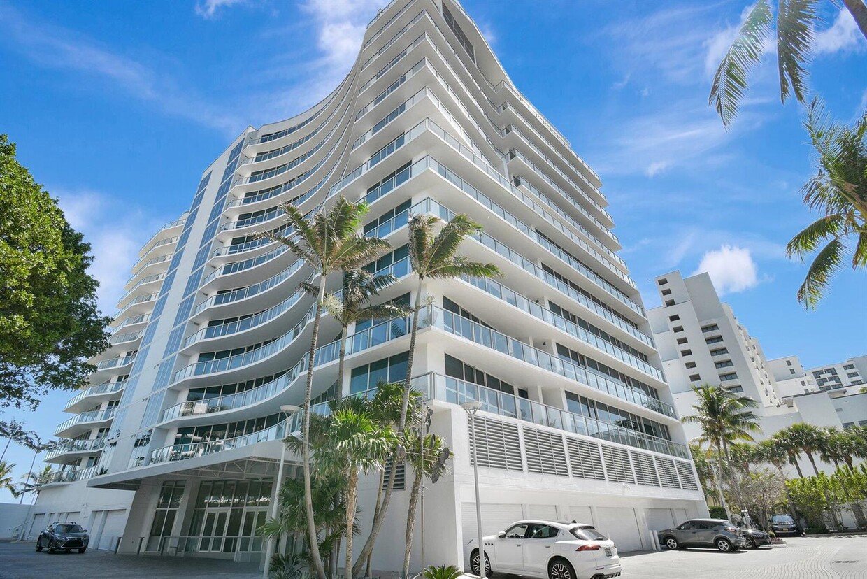 Photo - 1200 Holiday Dr (Fort Lauderdale, FL)