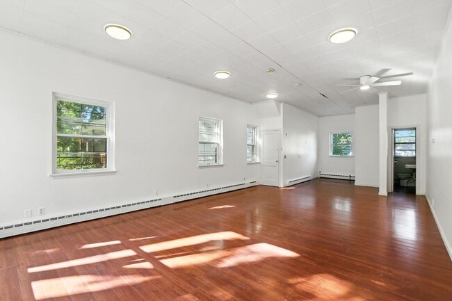 Photo - Prime Commercial Space on Minnehaha Avenue! Unit 4141
