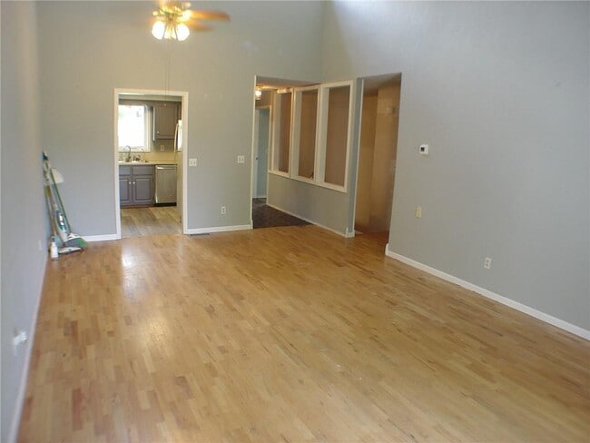 Photo - 9 Connie Ln