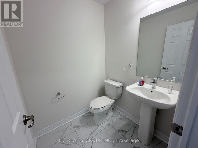 Photo - 99 Grand Trunk Ave