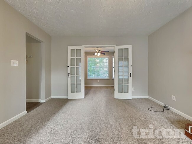Photo - 1110 Karastan Ct SW