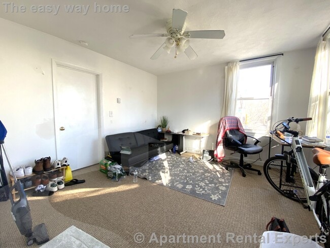 Photo - 521 Cambridge St Unidad #2