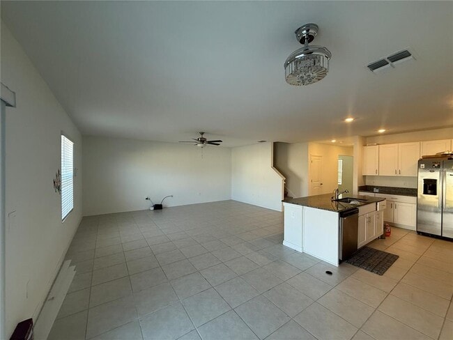 Photo - 2881 Silver Scallop Lp