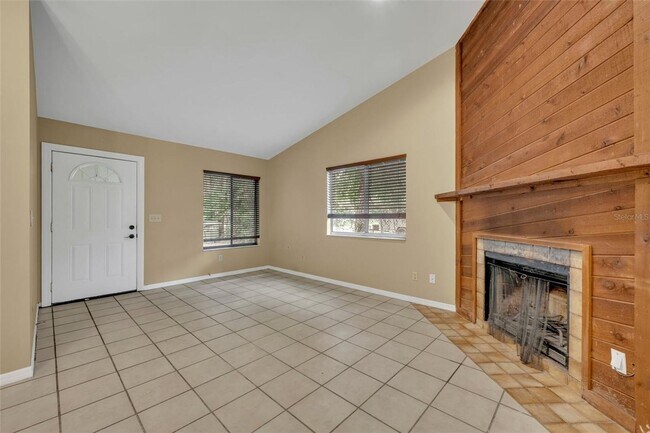 Photo - 3/2 Duplex in the heart of Maitland