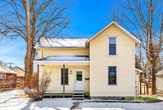 Photo - 110 W Elm St Unit 1