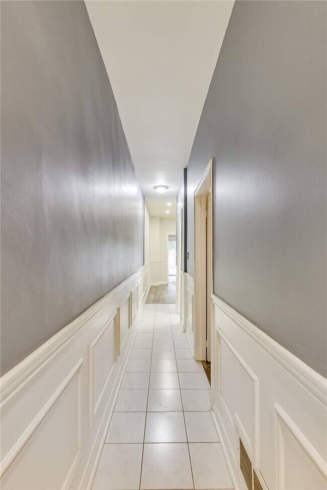 Photo - 449 Concord Ave Unité Main