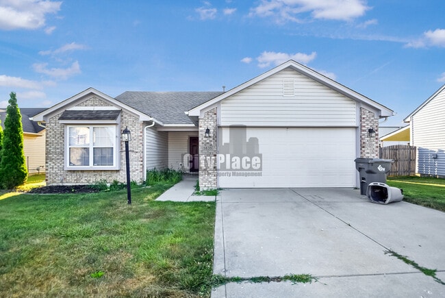 Building Photo - 5639 Wood Hollow Dr