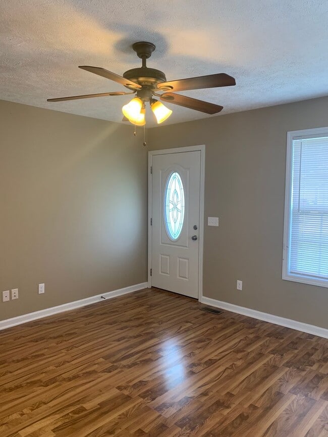 Photo - COMING SOON...3 Bedroom in GREAT LOCATION in the Center of Town!