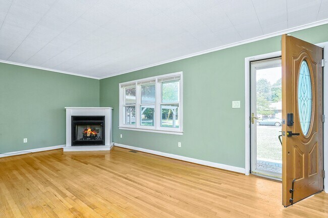 Photo - 1510 Crescent Dr