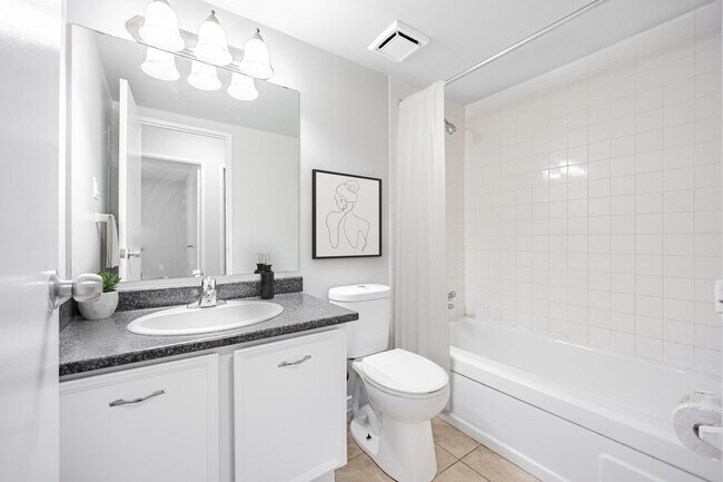 Photo - Wonderland Towers