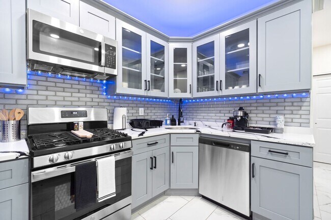 Photo - 92 Stuyvesant Ave