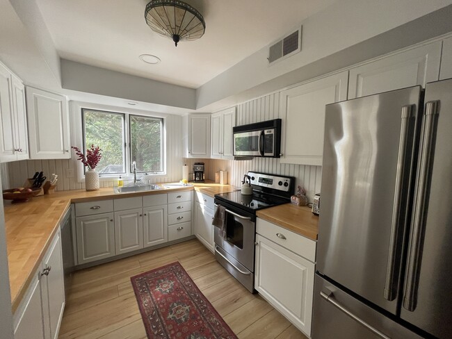 Photo - 21 Ingham Way Condo Unit 21