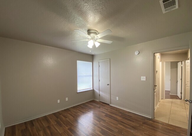 Photo - 3210 Toledo Dr Unit #A