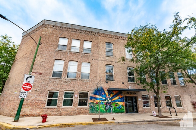 Building Photo - 1820 S Bishop St Unit 305