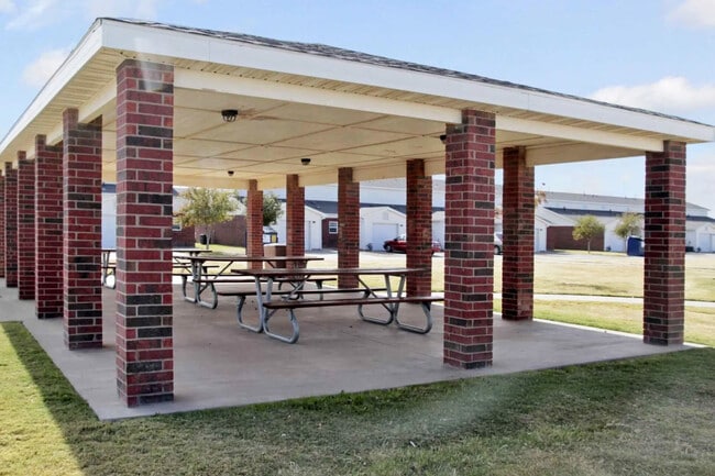 Photo - Cantibury Pointe Apartments