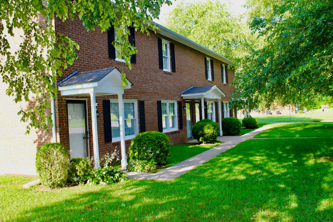 Photo - 3201 Crestwood Dr Townhome